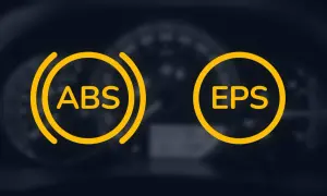 Dwie żółte kontrolki na desce rozdzielczej: ABS i EPS.