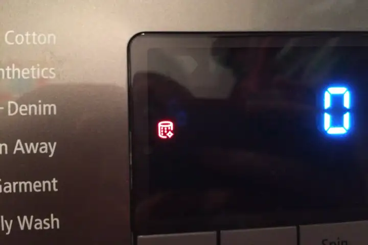 Ikony na wyświetlaczu pralki Samsung - co oznaczają?